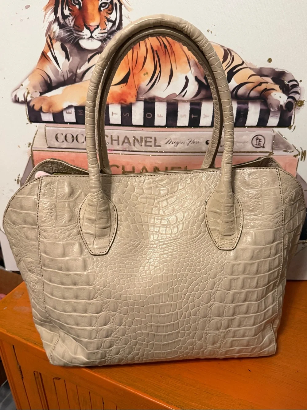 Furla Croc-Embossed Tote Bag with Lock VGUC